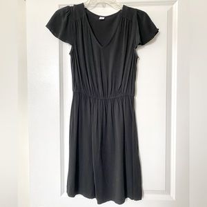 Women’s Old Navy Black V Neck Short Sleeve Dress - size XS